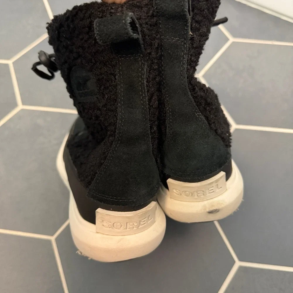 Sorel Women's Black Fleece Lined Winter Boots‎ Waterproof Size 6